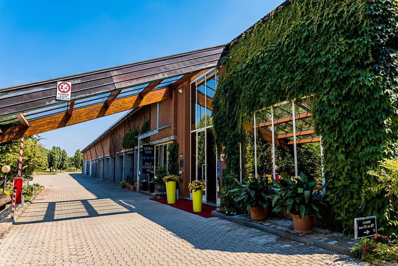 Business Hotel كاسال مونفيراتو المظهر الخارجي الصورة